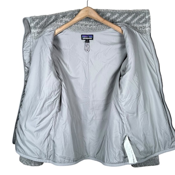 PATAGONIA Divided Sky Zip-Up Jacket in Bergy Bits in Salt Grey - Picture 10 of 15